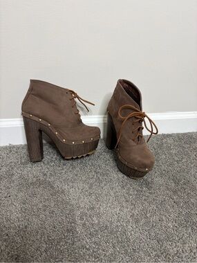 Platform Lace-Up Ankle Boots in Brown 2010 boho